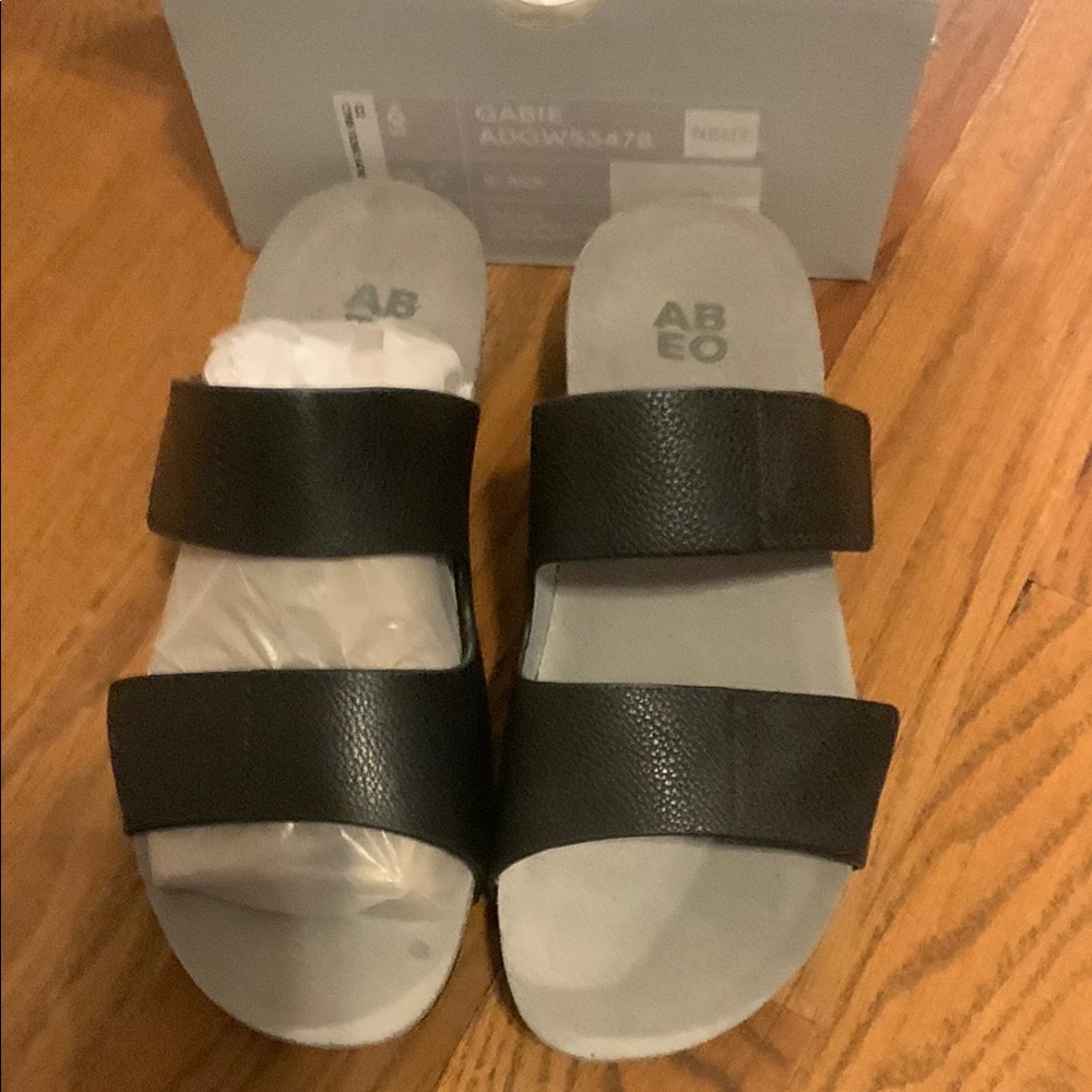 Abeo Gabie Black Slide Sandals with Cushioned Footbed